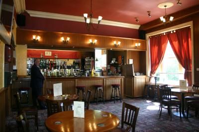 Bar. (Bar). Published on 17-10-2012