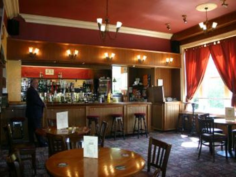 Bar. (Bar). Published on 17-10-2012 