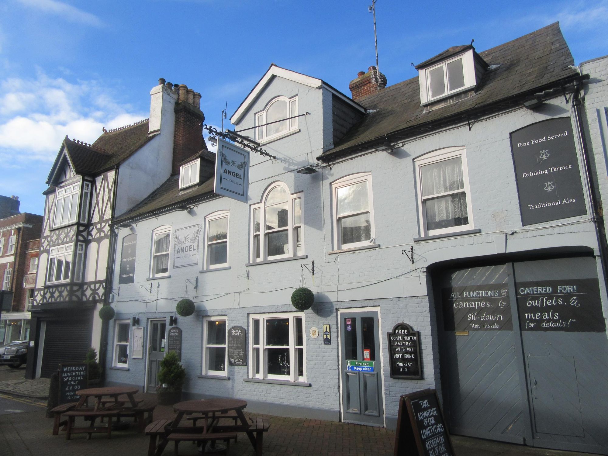 Angel, Poole in 2017 (Photo: Roger Mayhew). (Pub, External). Published on 28-01-2017