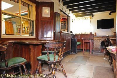 (Bar). Published on 11-04-2016
