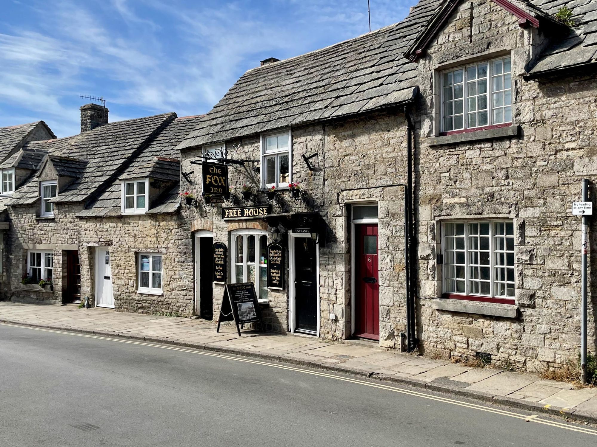 Fox Inn, Corfe Castle (Photo: Nick Yarwood - 06/09/2025). (Pub, External). Published on 30-09-2025