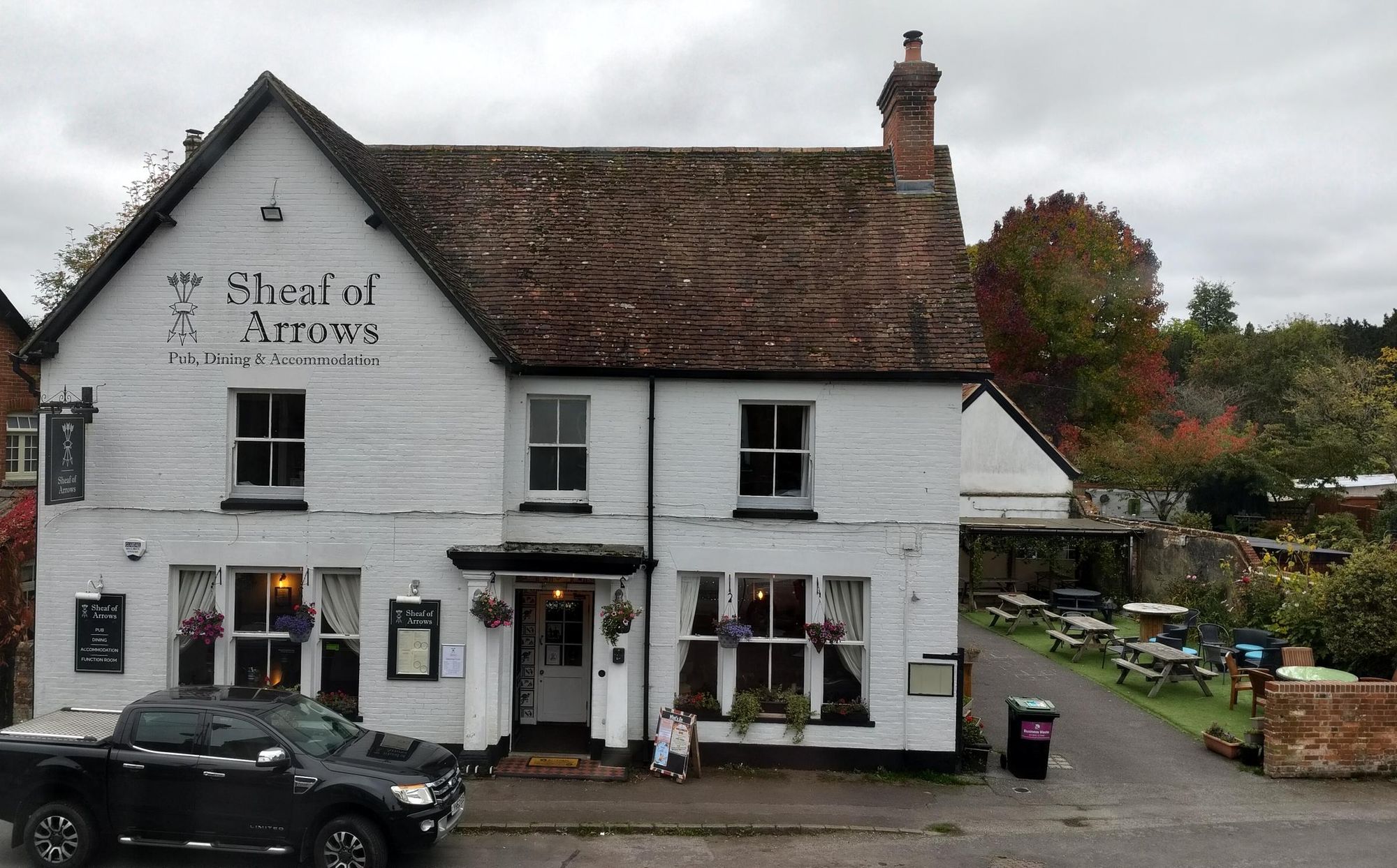 Sheaf of Arrows, Cranborne (Photo: Alan Molloy 15/10/2025). (Pub, External, Key). Published on 22-10-2025