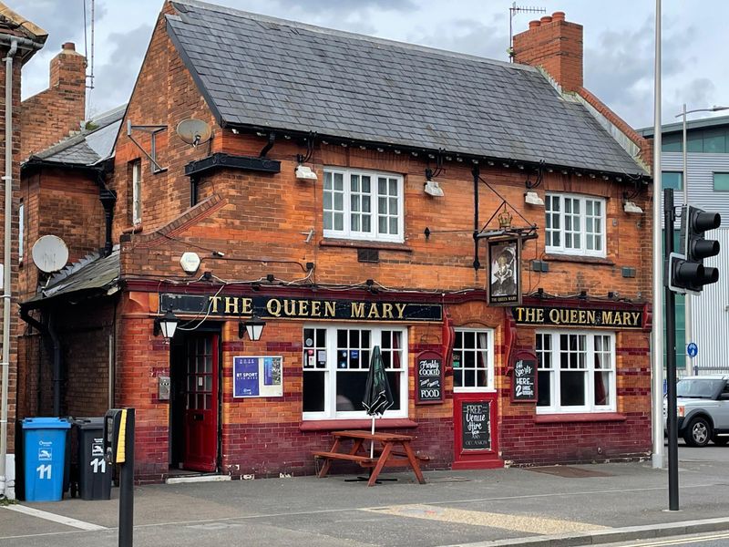 Queen Mary, Poole (Photo: Nick Yarwood 25/09/2022). (Pub, External, Key). Published on 02-11-2022