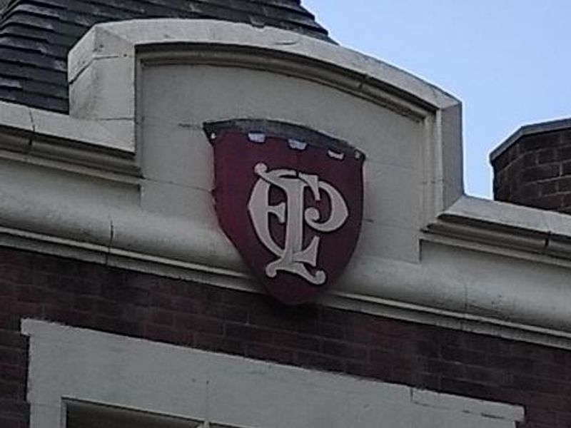 EP CREST. Published on 20-05-2013