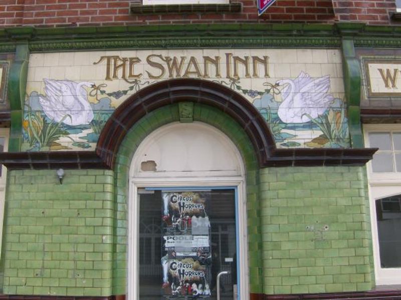 The Swan Inn in 2013. (External). Published on 12-04-2013