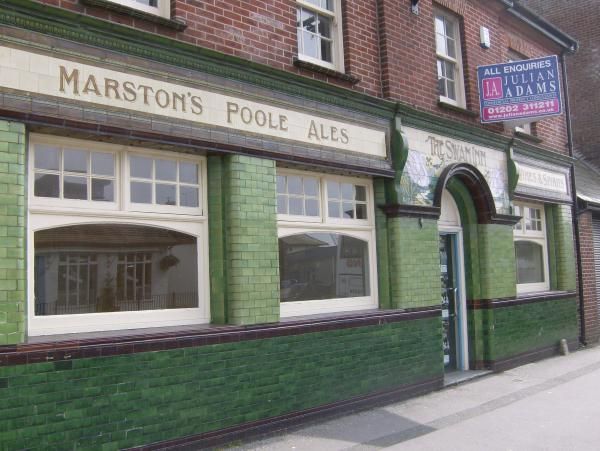 The Swan Inn in 2013. (External). Published on 12-04-2013