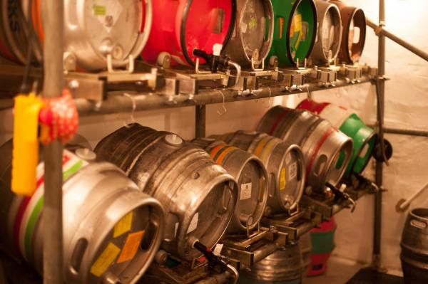 Stillage. Published on 10-04-2016