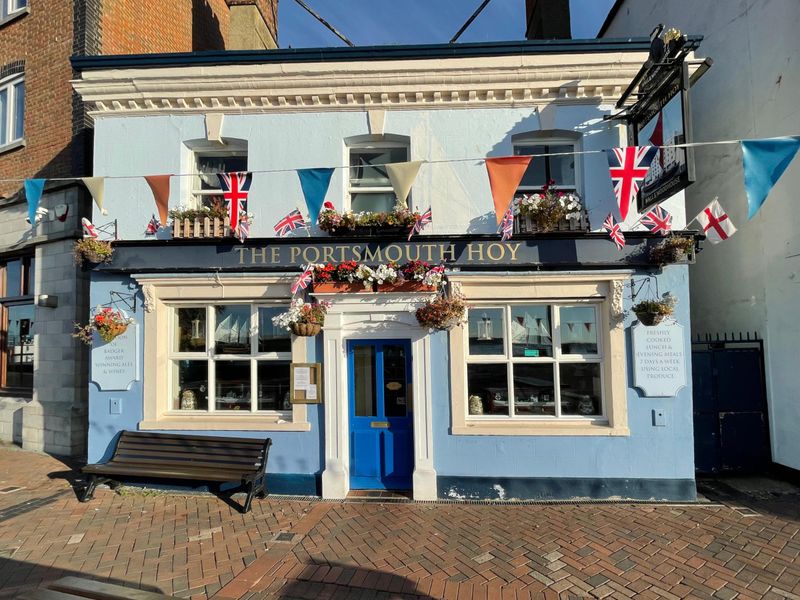 Portsmouth Hoy, Poole (Photo: Nick Yarwood 25/09/2022). (Pub, External, Key). Published on 02-11-2022