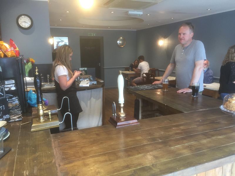 Internal. (Pub, Bar, Customers). Published on 28-05-2019