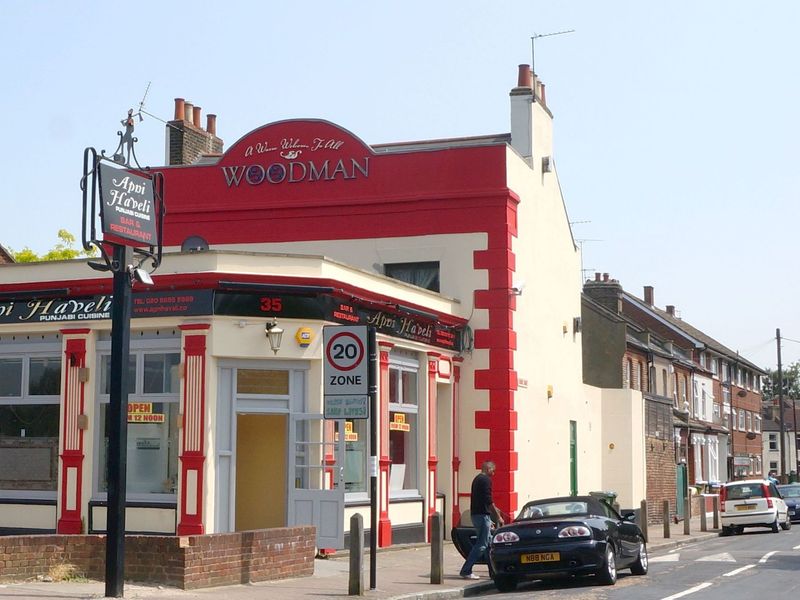 View from the street. (Pub, External). Published on 15-07-2013