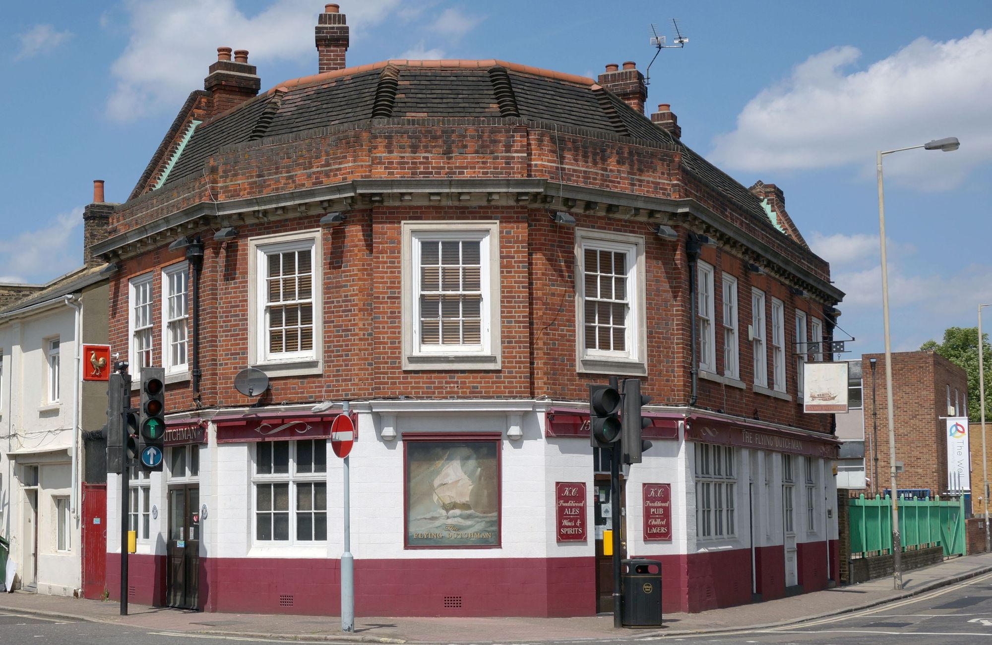(Pub, External). Published on 29-05-2013