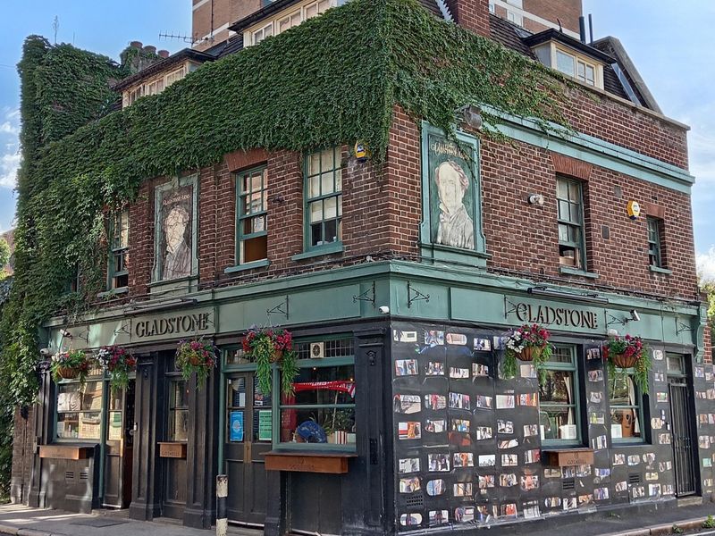 Pub exterior, 2025. (Pub, External, Key). Published on 01-10-2025