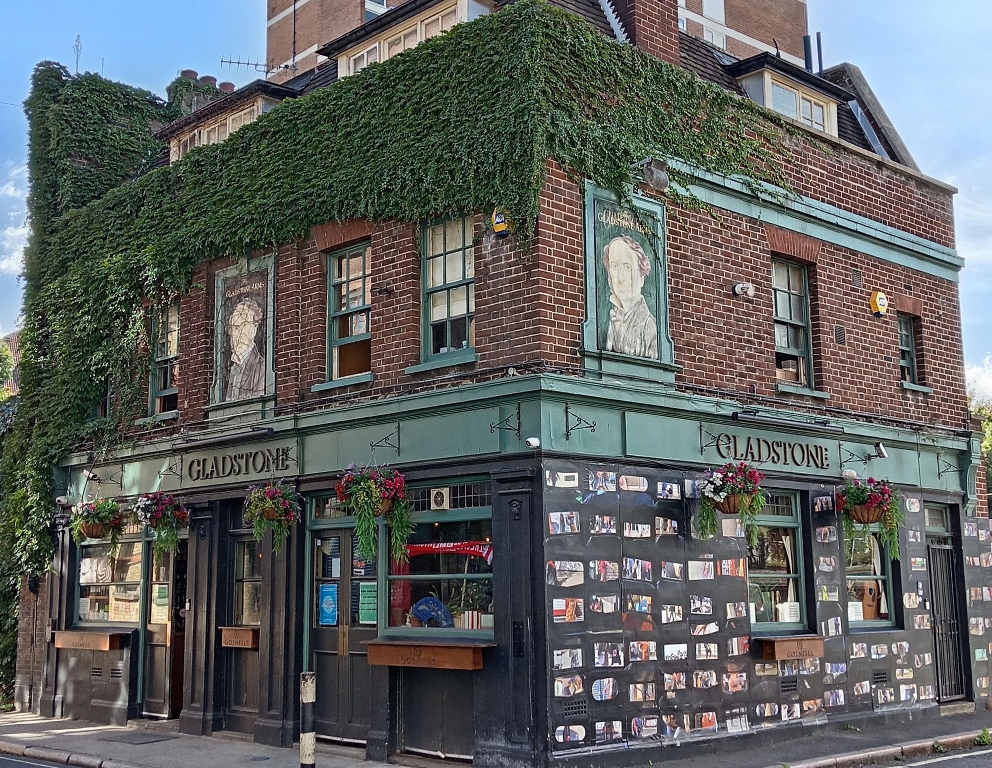 Pub exterior, 2025. (Pub, External, Key). Published on 01-10-2025