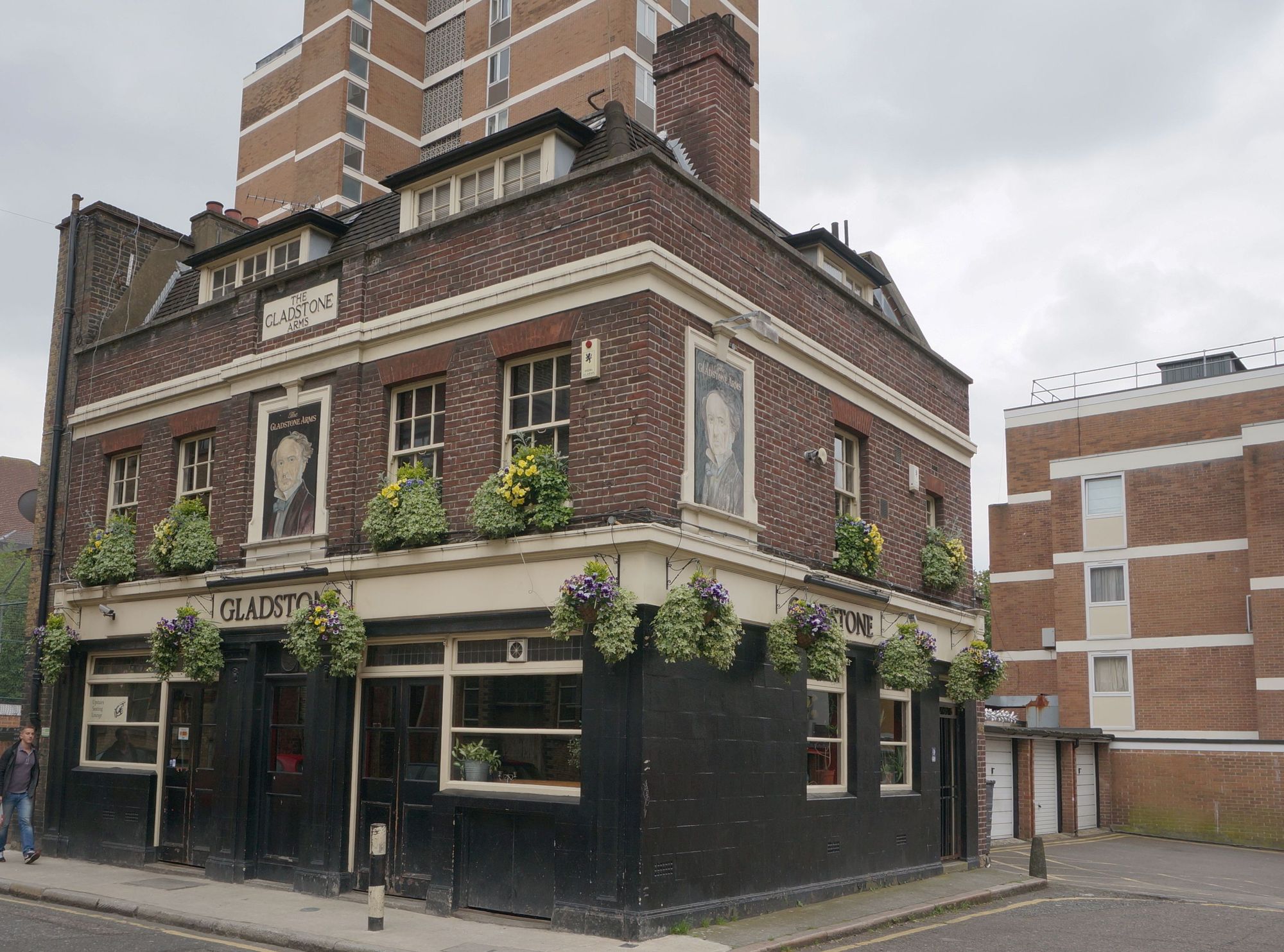 (Pub, External). Published on 20-05-2013