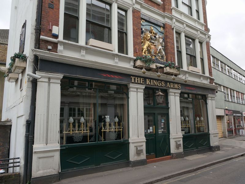 Street frontage with magnificent coat of arms. (Pub, External). Published on 20-05-2013 