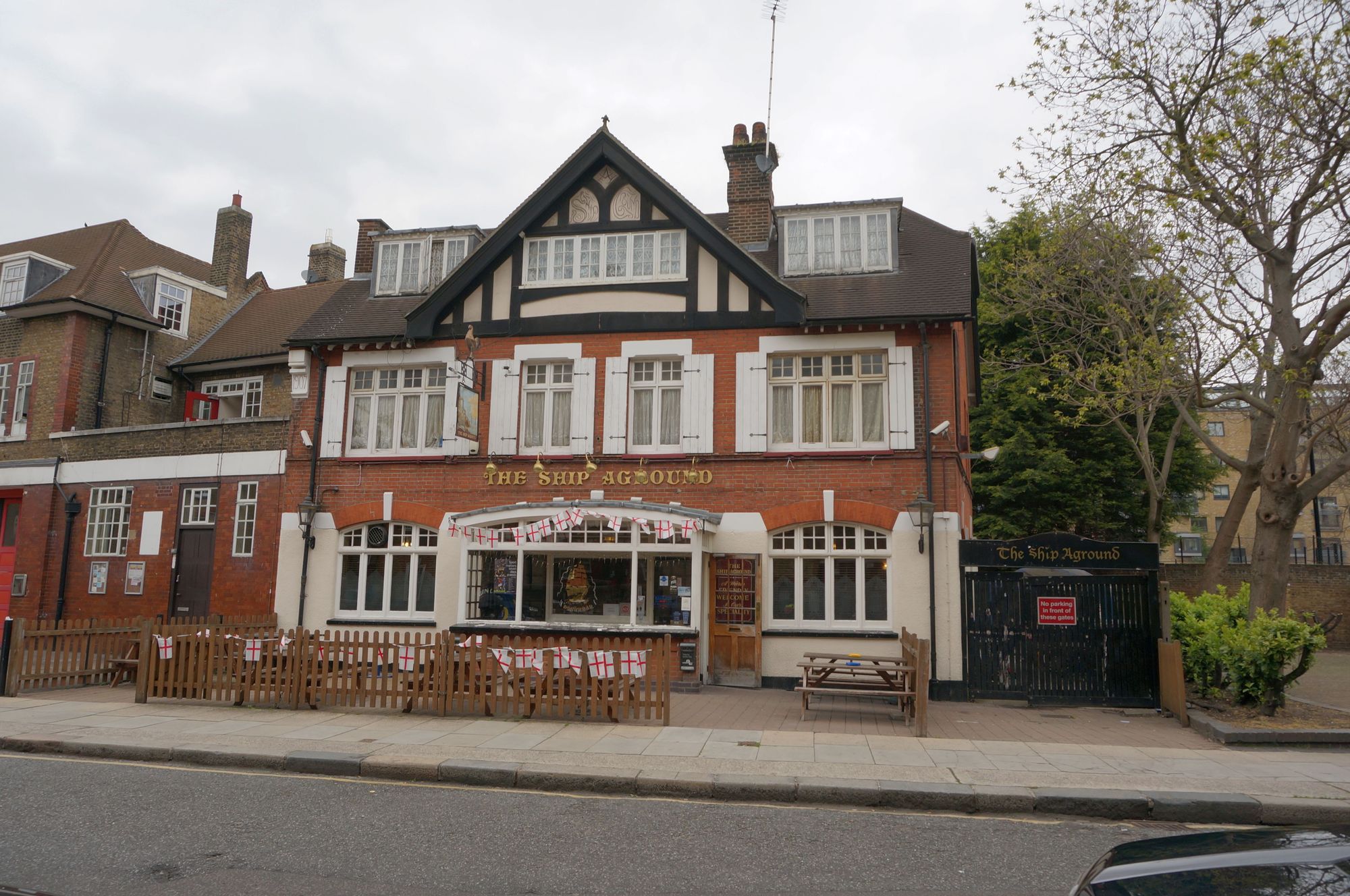 (Pub, External). Published on 20-05-2013