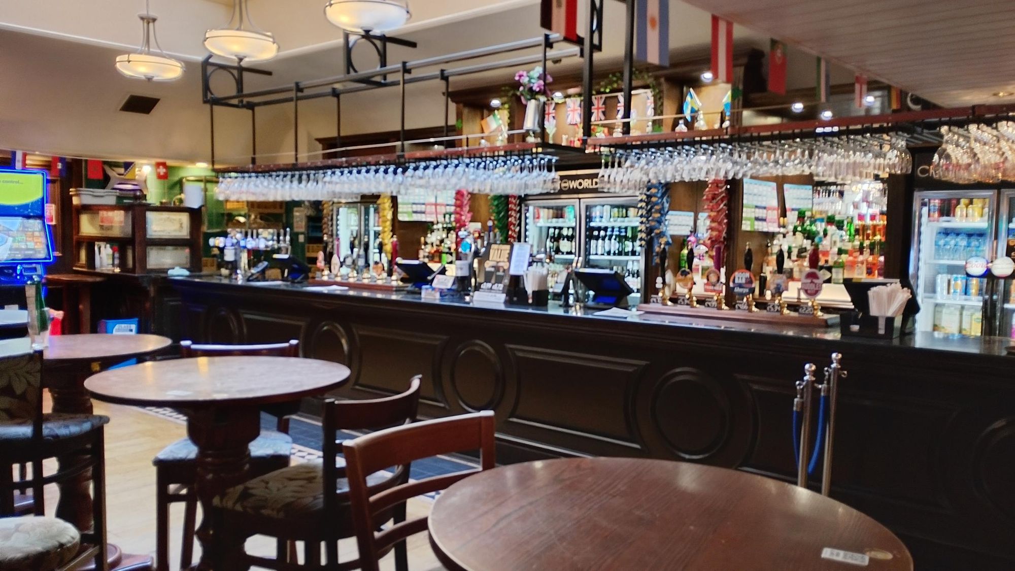 Interior and bar area, 2026. (Pub, Bar). Published on 03-07-2026