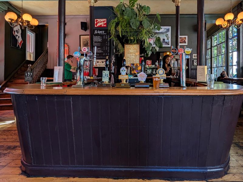 Bar at the Roebuck, August 2025. (Pub, Bar). Published on 29-08-2025 