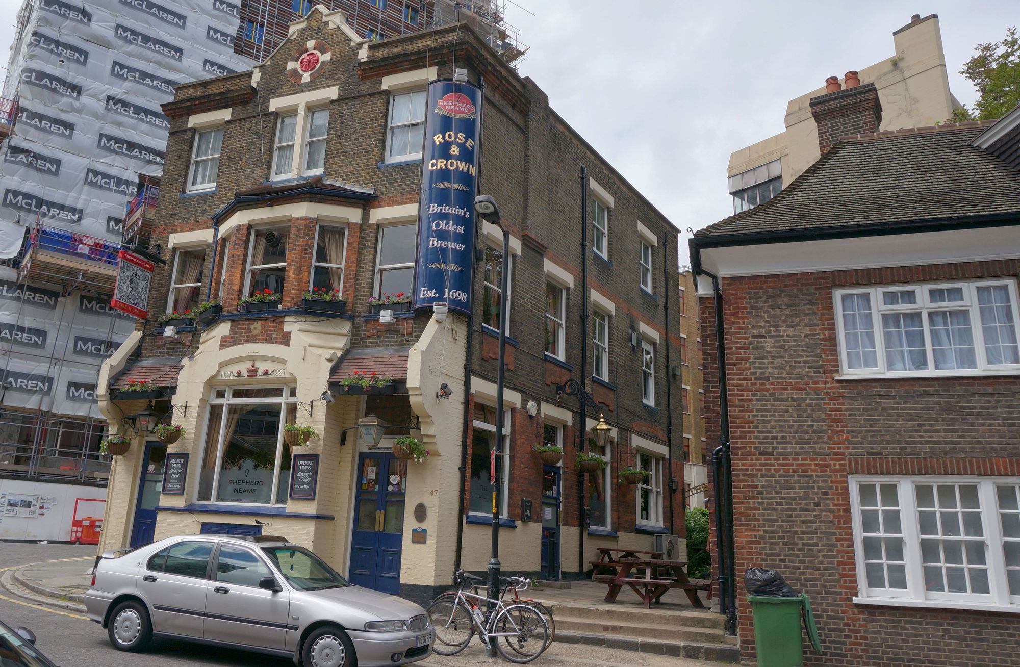 (Pub, External). Published on 17-06-2013