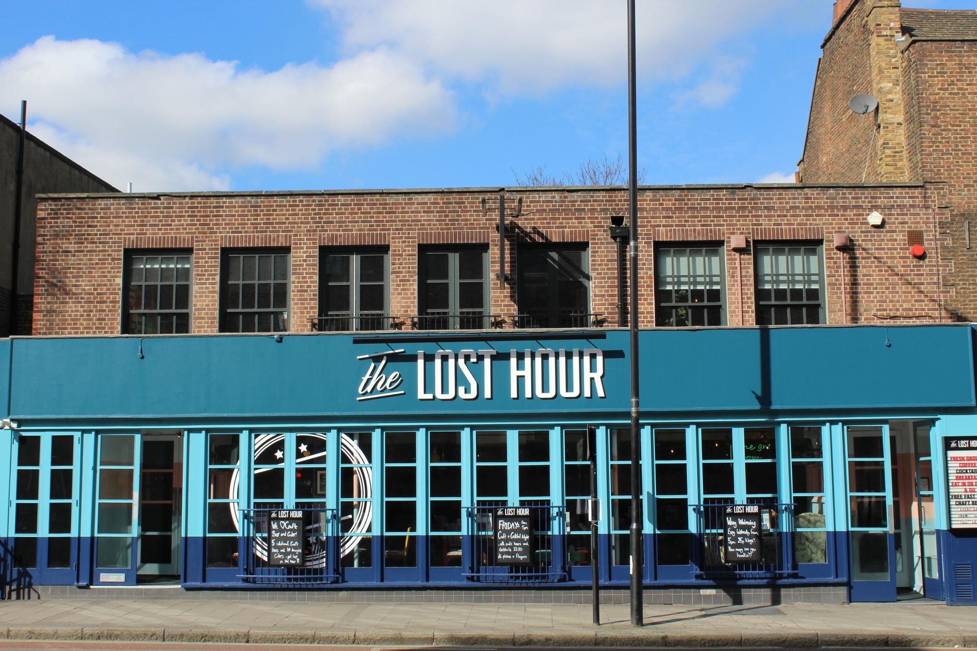 Lost Hour in 2017 - street frontage. (Pub, External, Key). Published on 08-03-2017