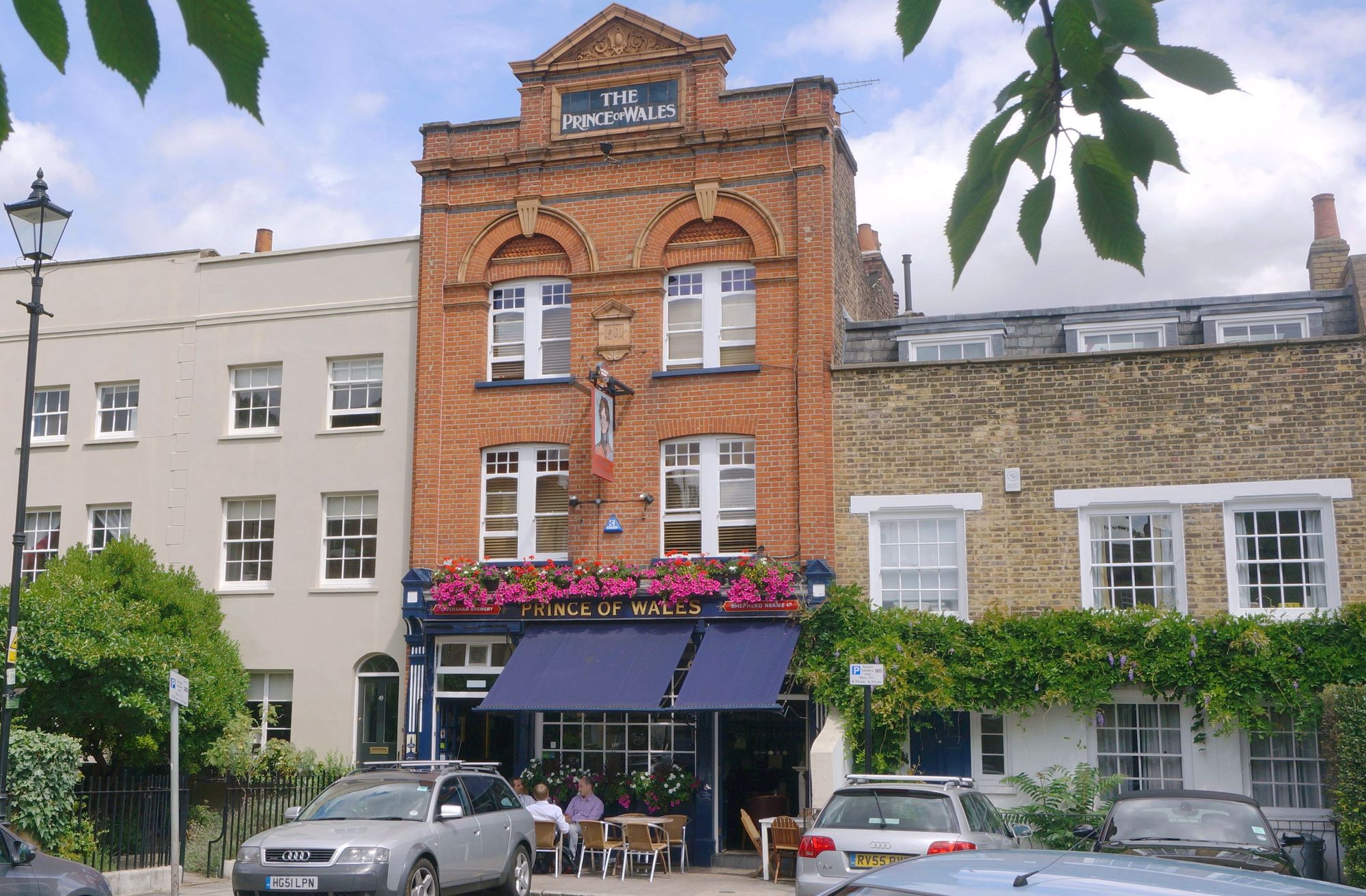 (Pub, External). Published on 10-08-2013