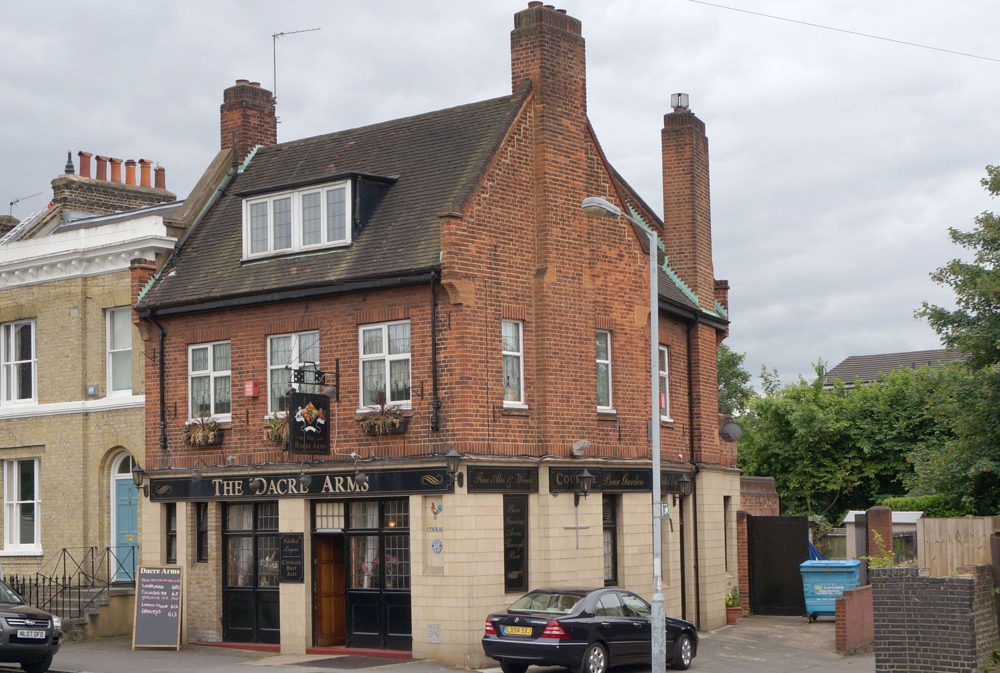 (Pub, External). Published on 24-06-2013