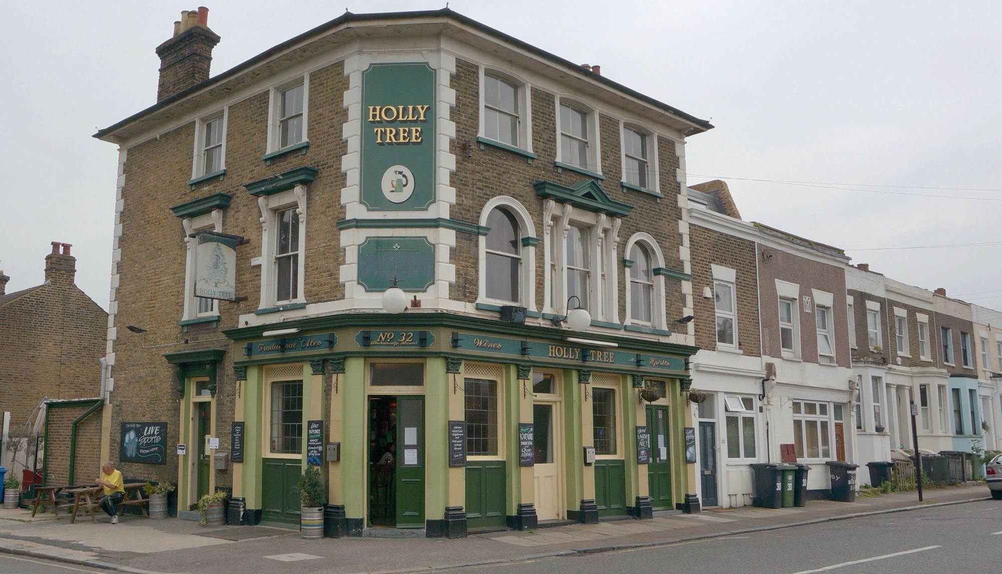 (Pub, External). Published on 21-06-2013
