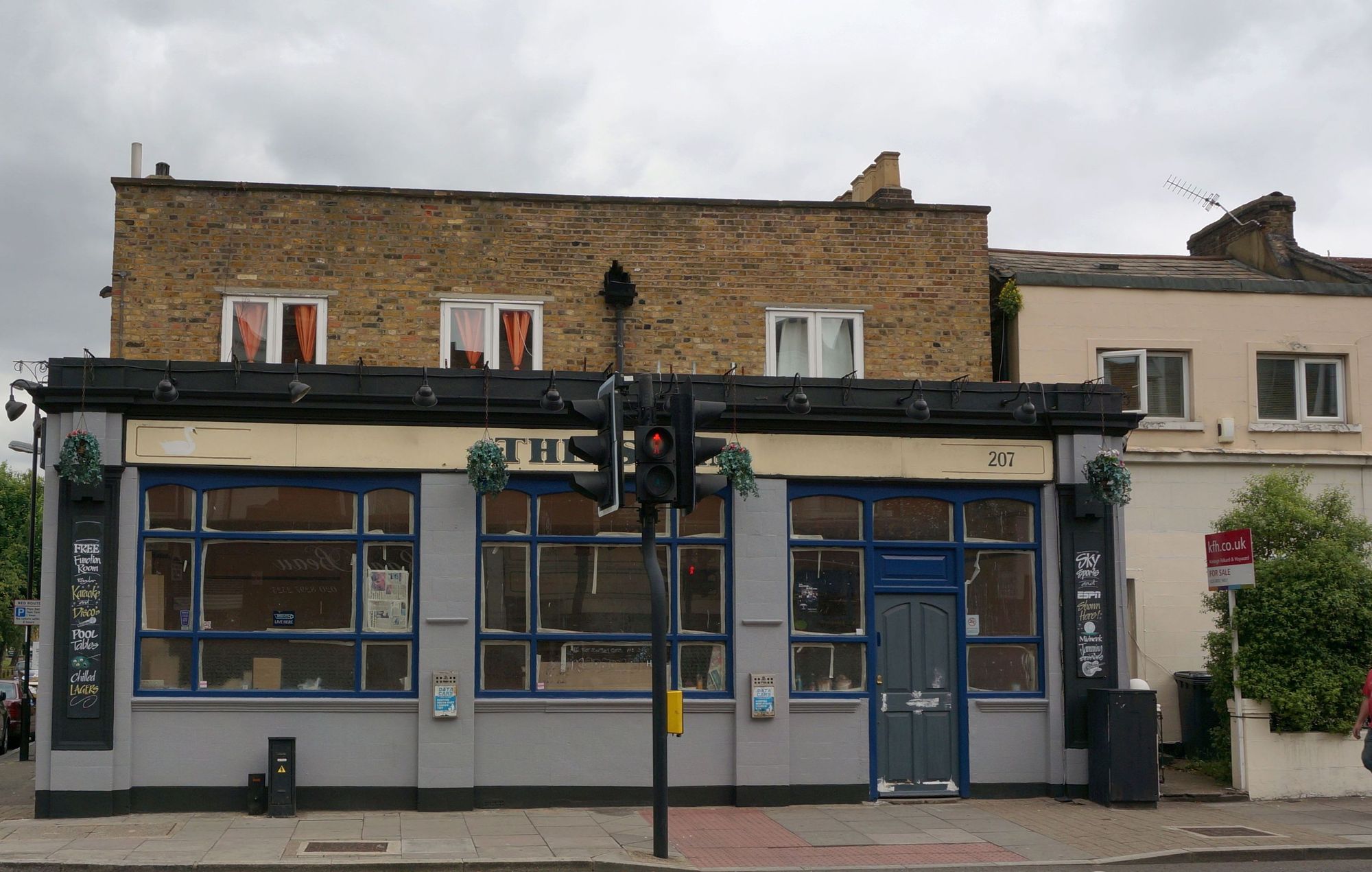 (Pub, External). Published on 24-06-2013