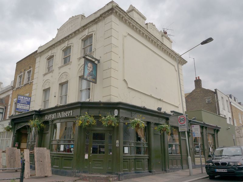 Street frontage. (Pub, External). Published on 24-06-2013 