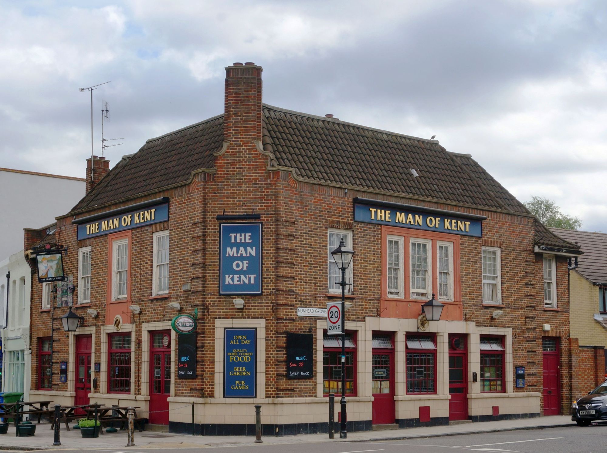 (Pub, External). Published on 27-07-2013