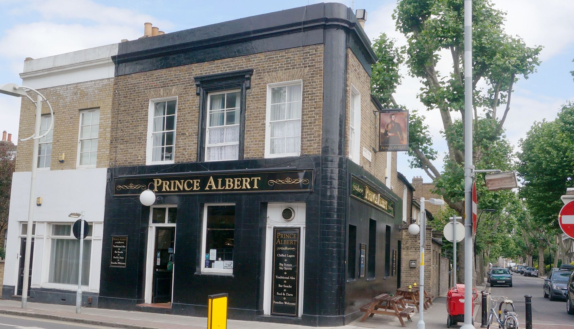 (Pub, External). Published on 27-07-2013