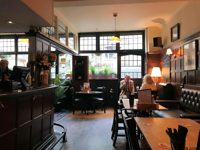 (Bar). Published on 20-04-2023
