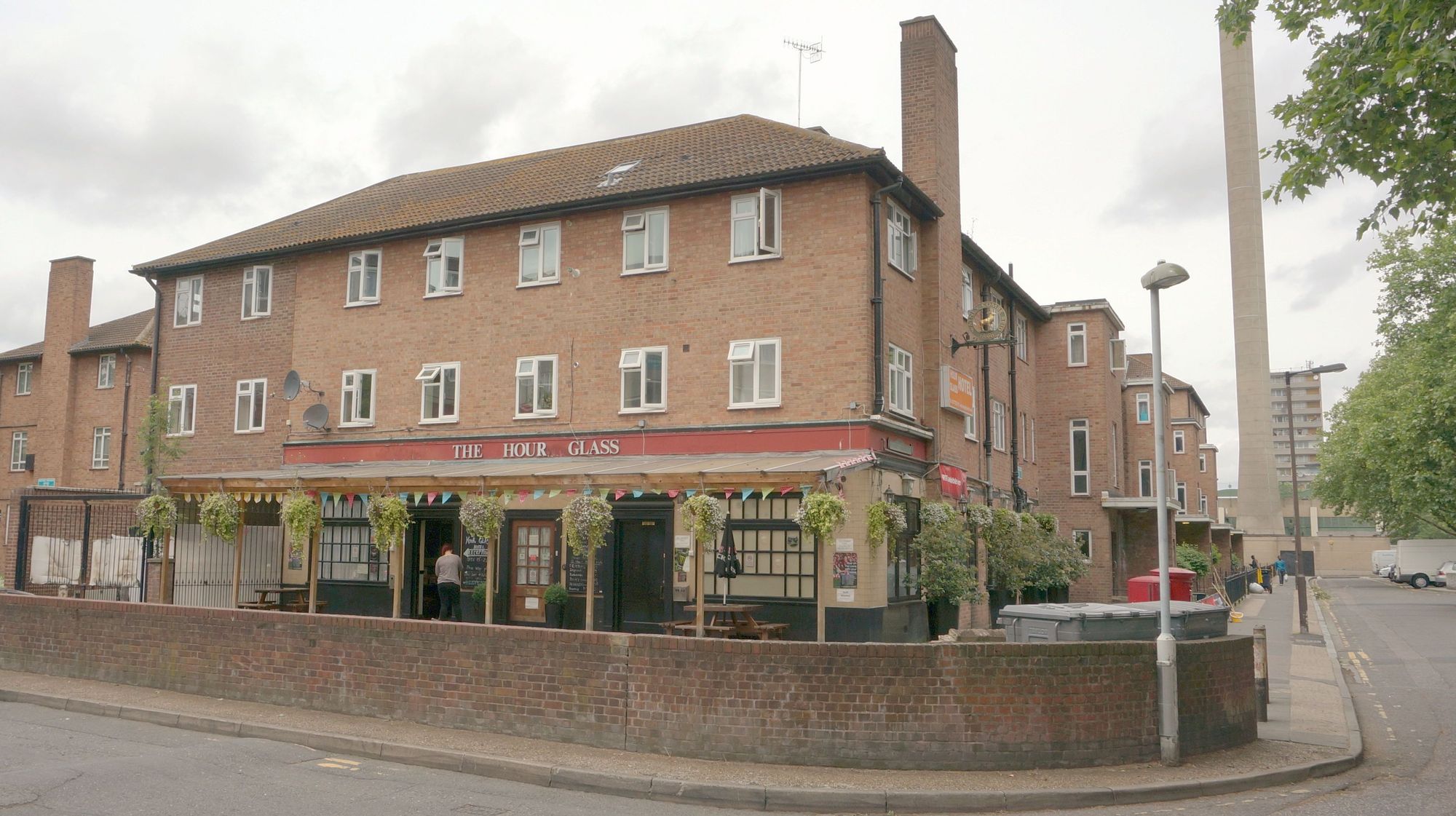 (Pub, External). Published on 16-06-2013