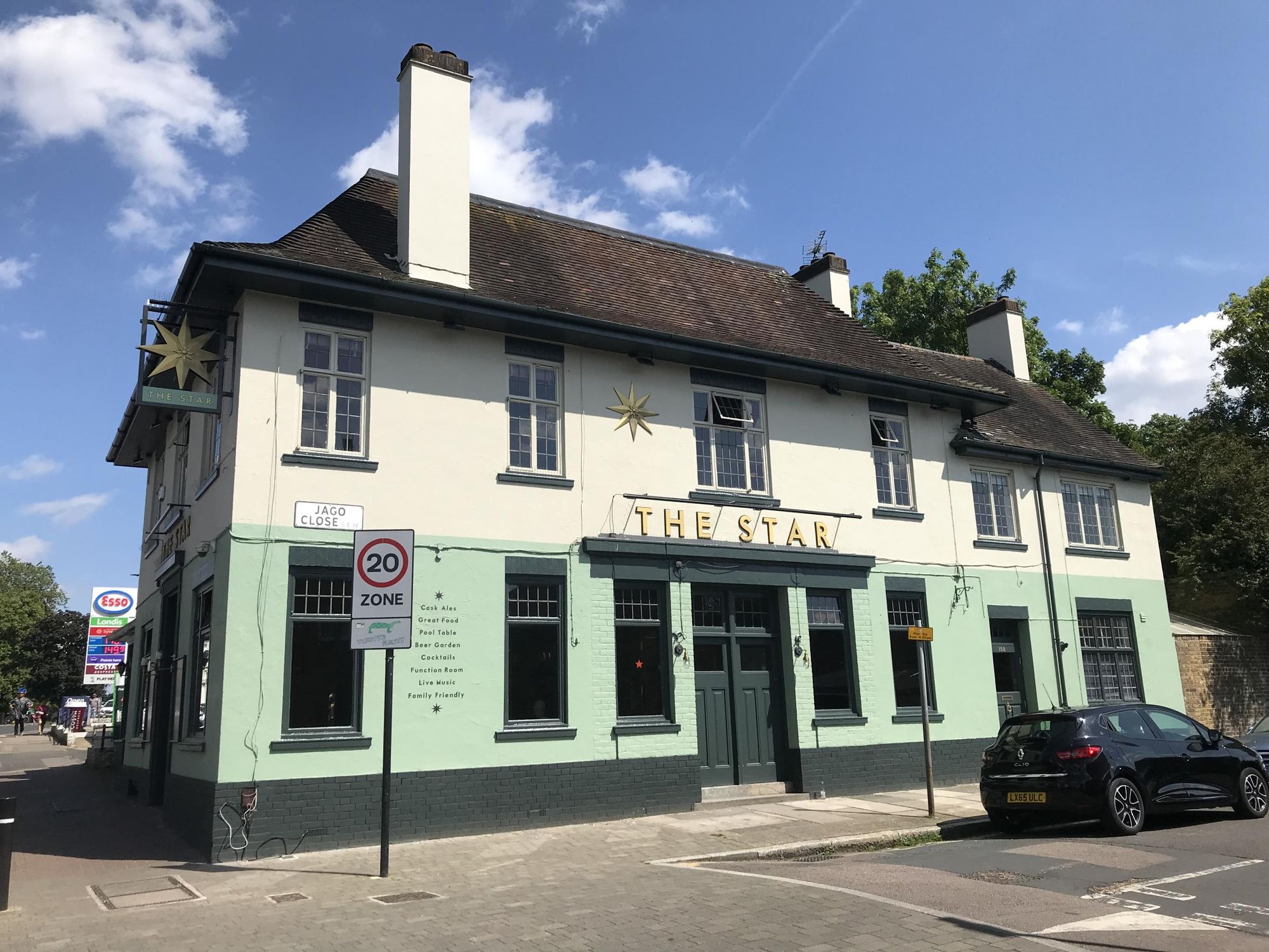 Street frontage. (Pub, External, Key). Published on 16-07-2024