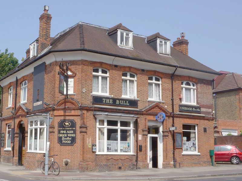 Street frontage atop Shooters Hill. (Pub, External, Key). Published on 15-07-2013