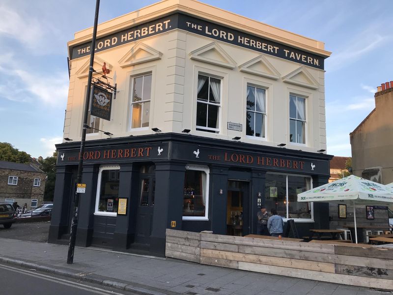 Corner street frontage. (Pub, External, Key). Published on 11-07-2023