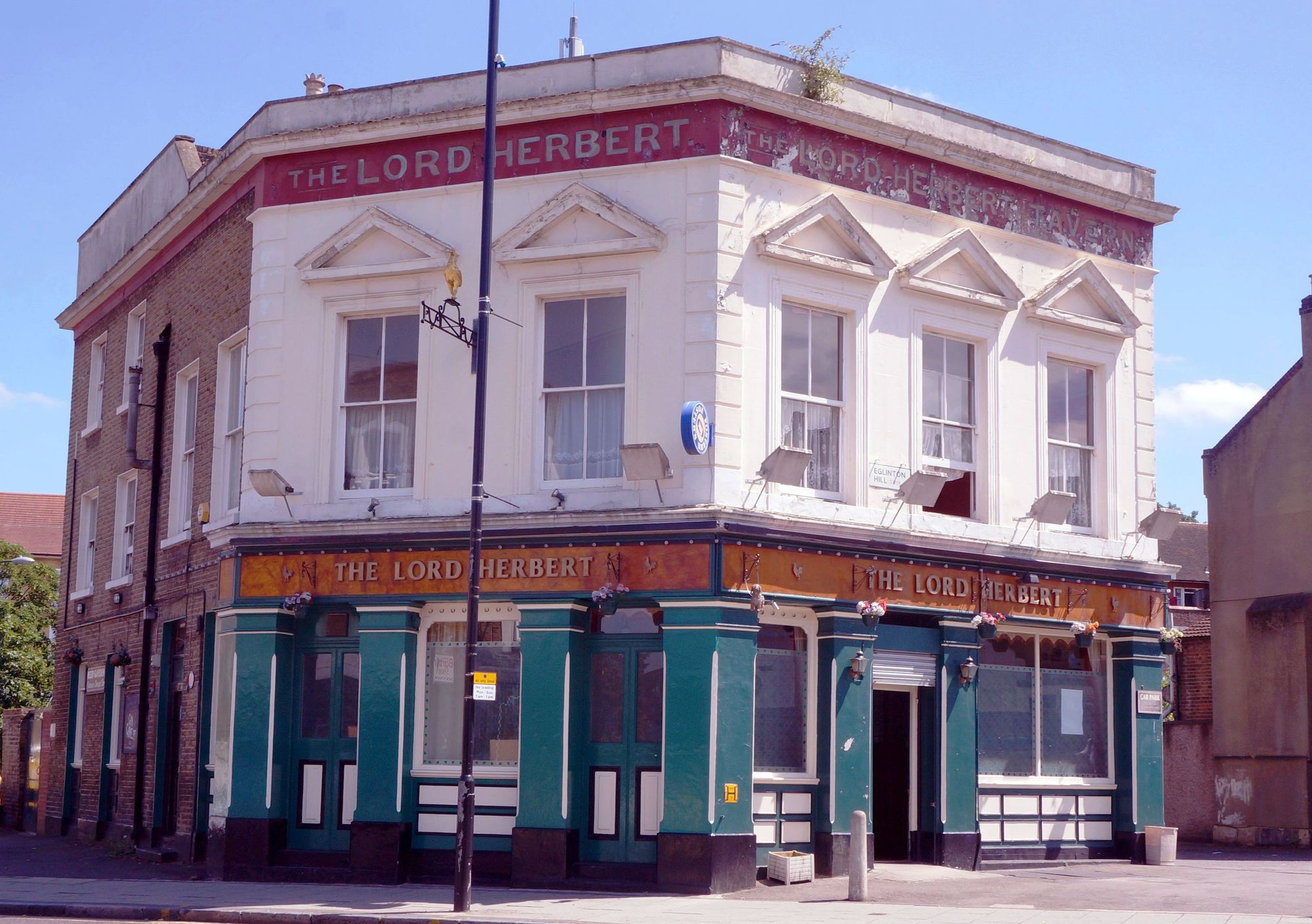 Former livery. (Pub, External). Published on 25-07-2013