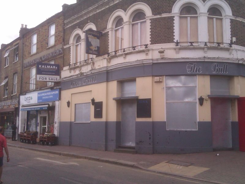 Frontage when boarded up for nearby development works. (Pub, External). Published on 16-07-2024 