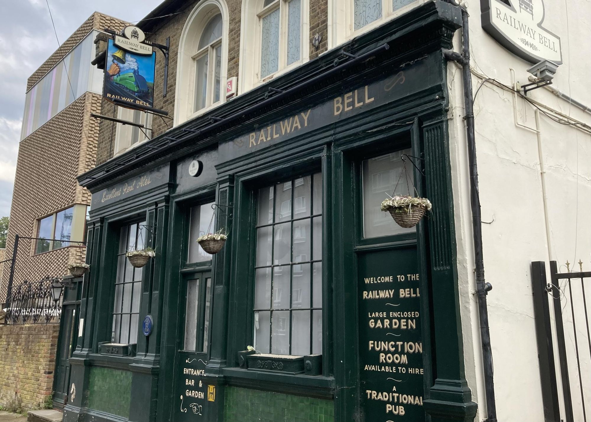 (Pub, External, Key). Published on 08-07-2023