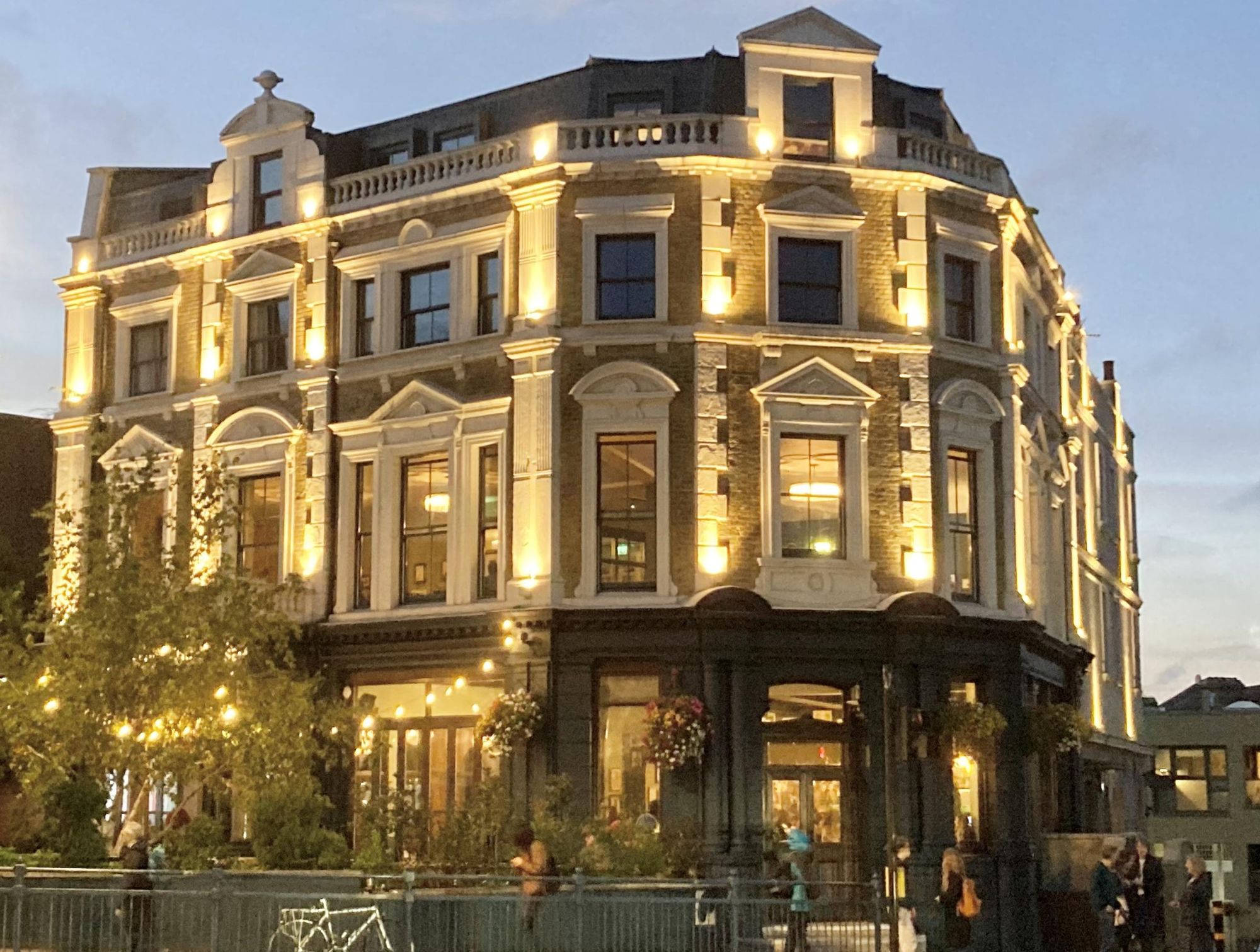 (Pub, External, Key). Published on 31-10-2022