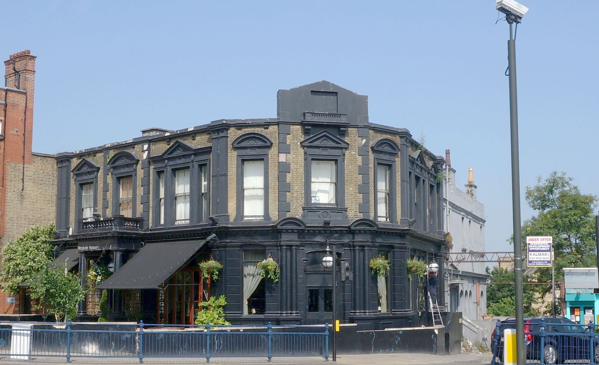 (Pub, External). Published on 17-07-2013