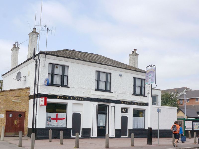 Street frontage. (Pub, External). Published on 15-07-2013 