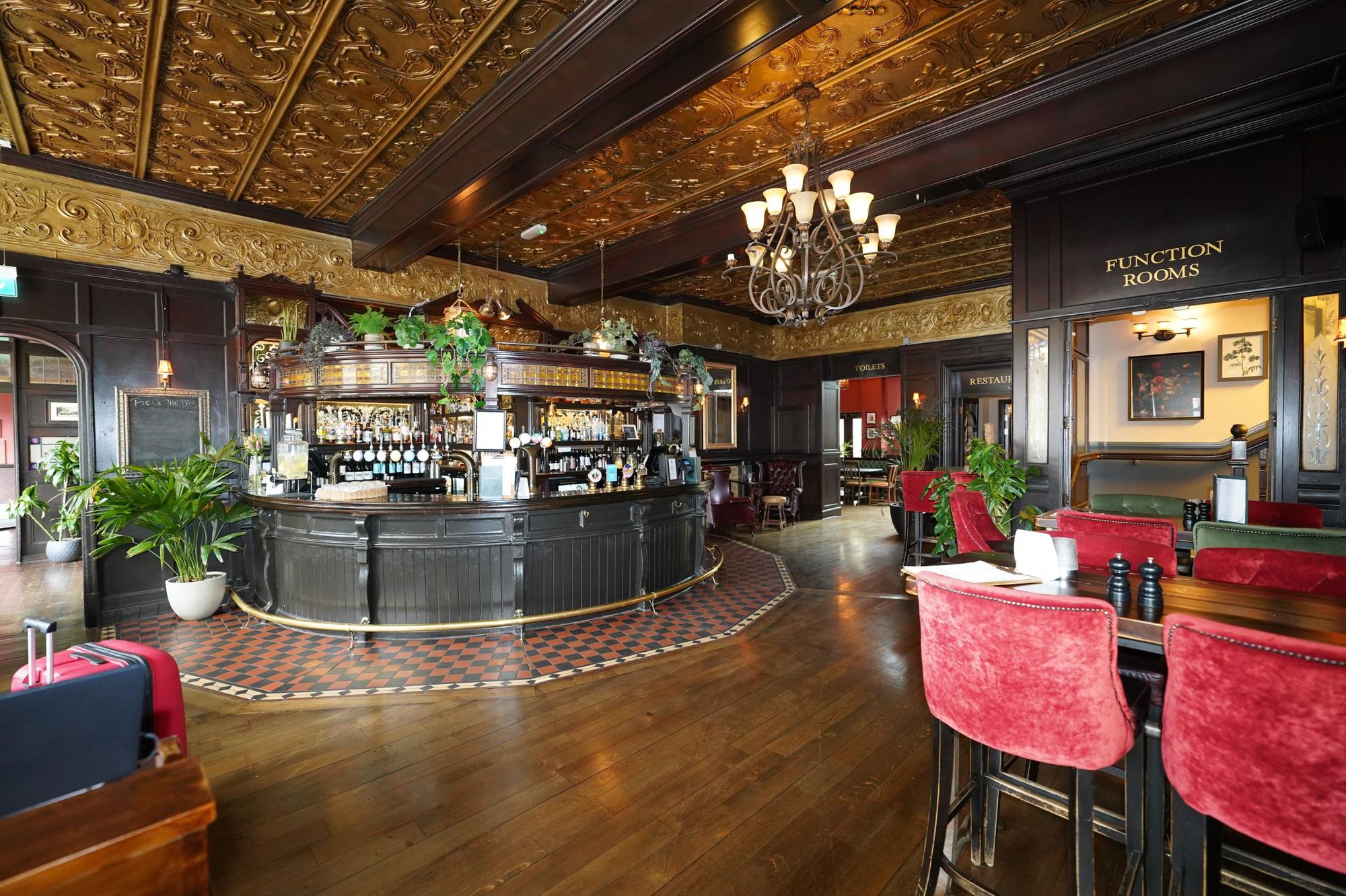 Photo taken 21 Aug 2026, bar. (Bar). Published on 22-08-2026