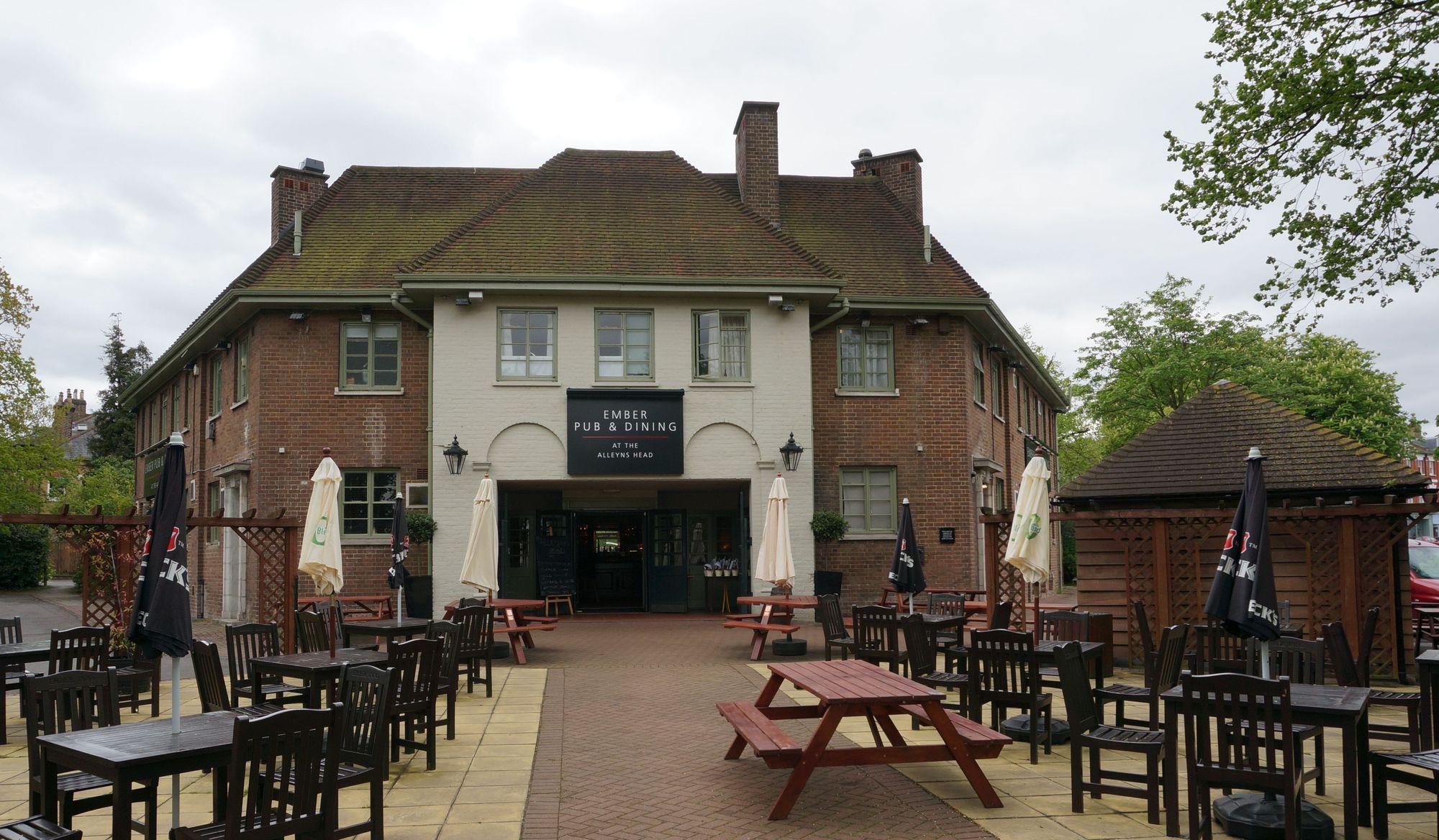 (Pub, External). Published on 14-05-2013