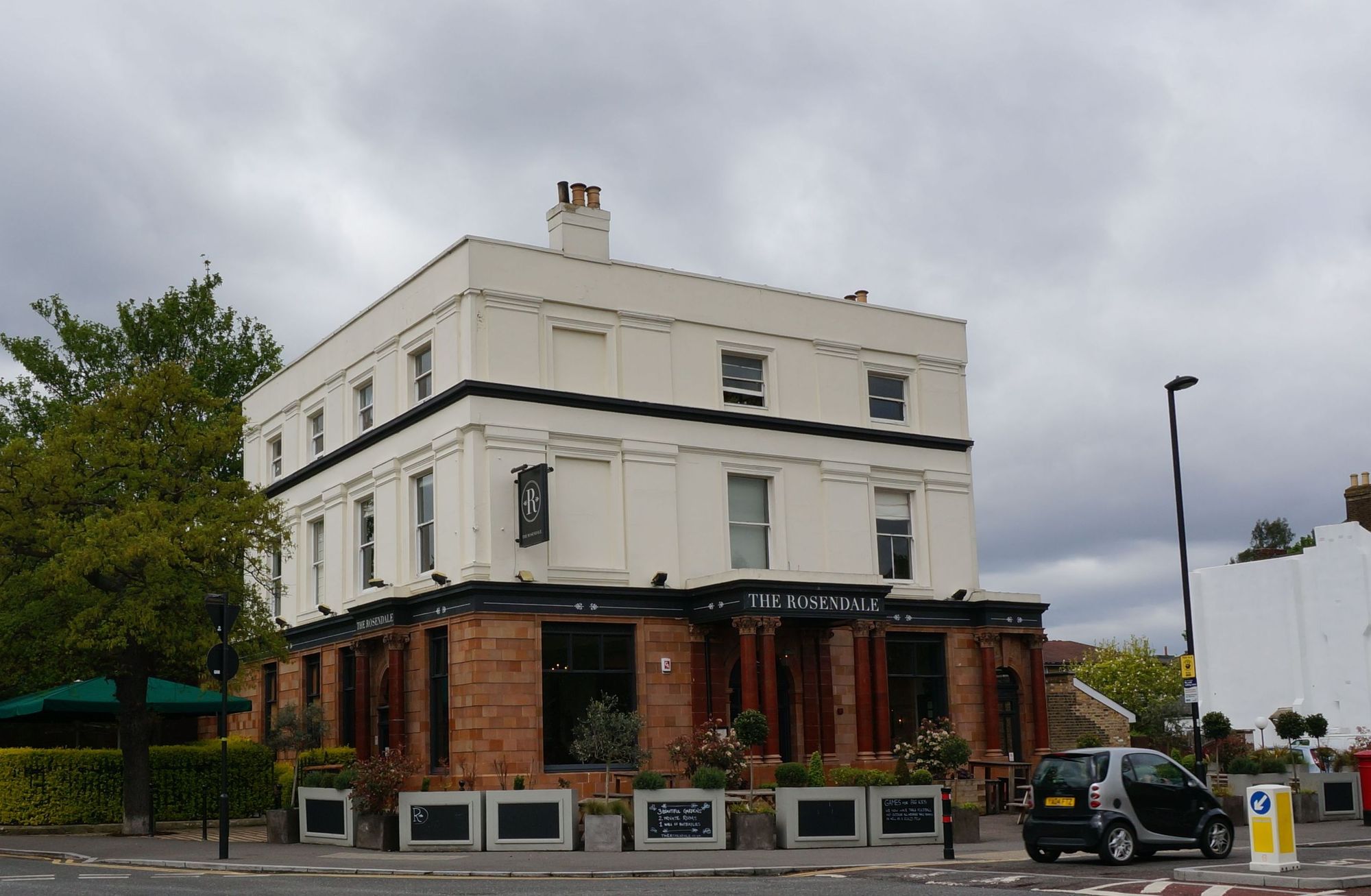 (Pub, External). Published on 14-05-2013