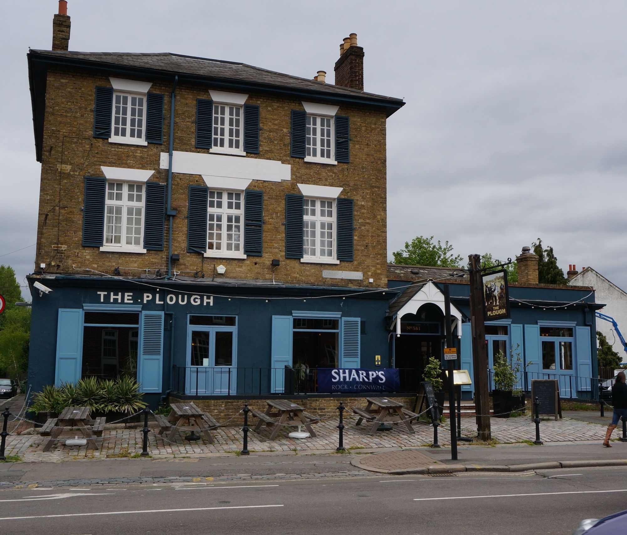 (Pub, External). Published on 14-05-2013