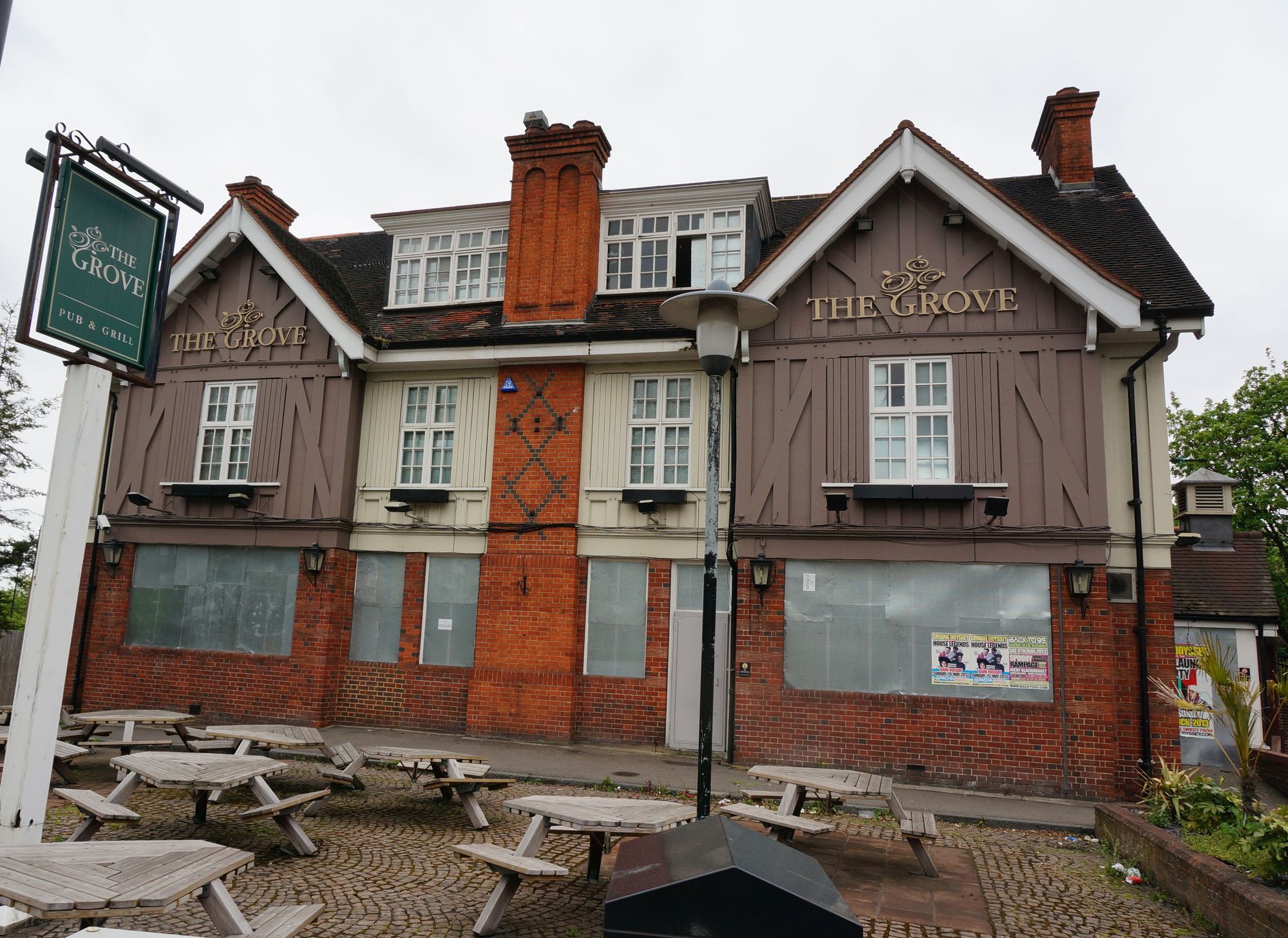 (Pub, External). Published on 14-05-2013