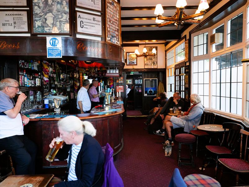 27 June 2022 interior. (Pub, Bar). Published on 30-06-2022 