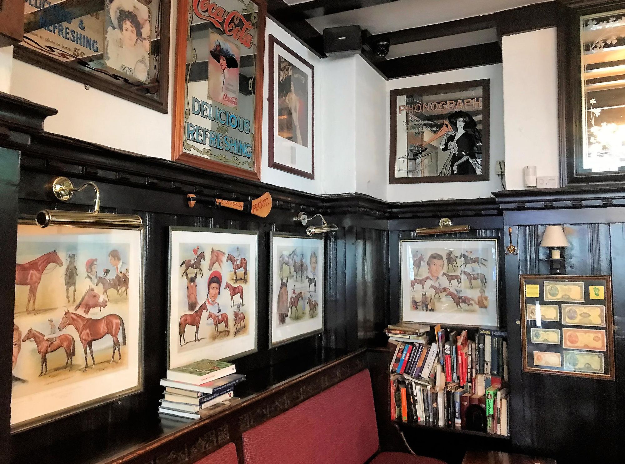 Interior. (Pub, Bar). Published on 11-07-2023