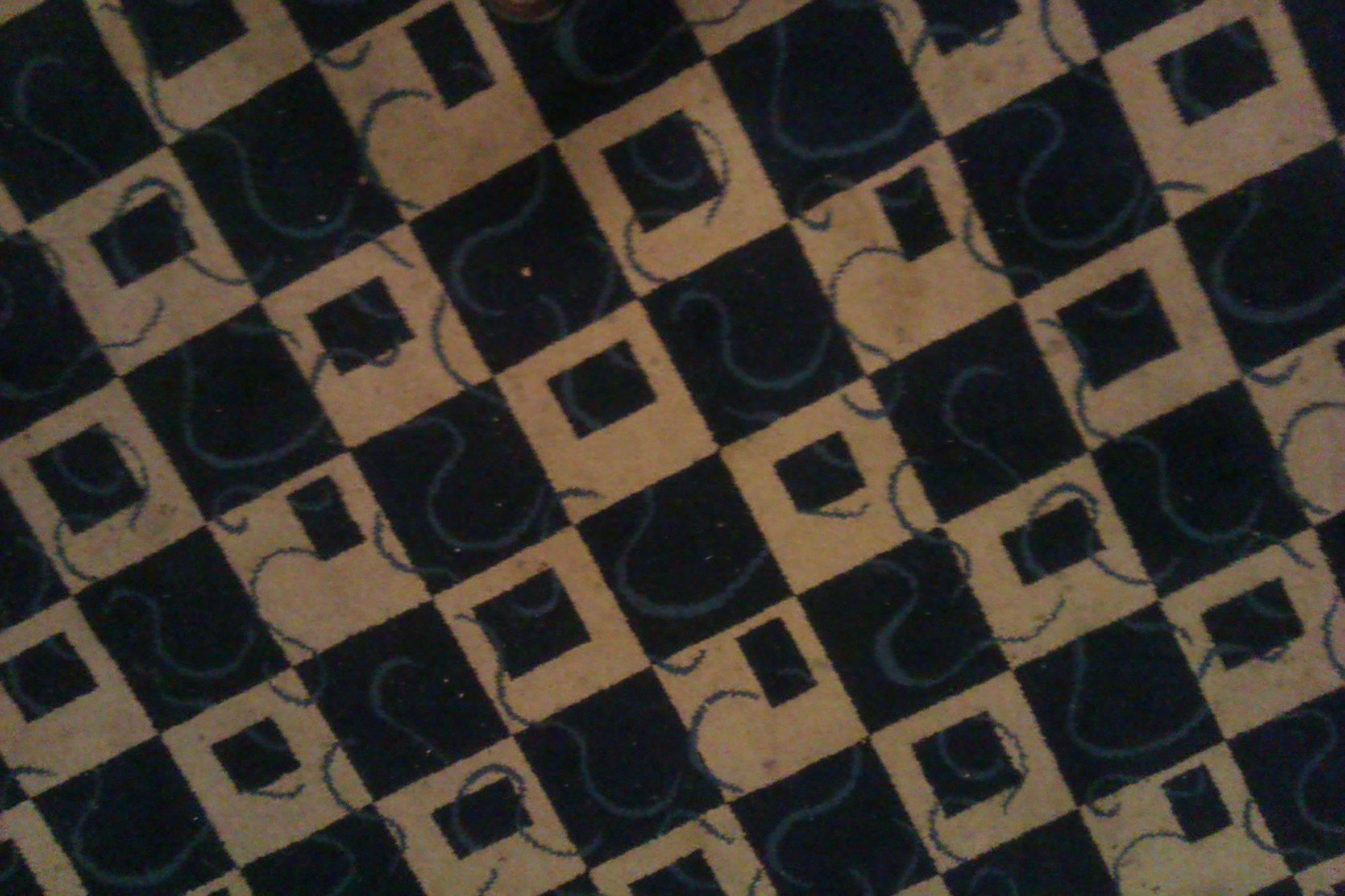 The pub's unique carpet pattern. (Bar). Published on 22-10-2022